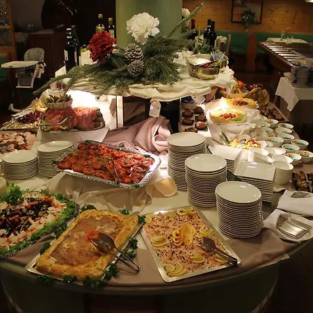 Majoni Otel 4*